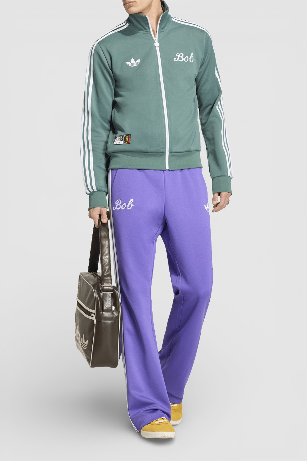 תמונת כל הלוק של ז'קט בוב מארלי X אדידס